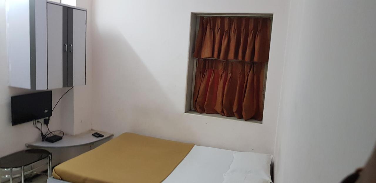 New Metro Guest House Mumbai Kültér fotó