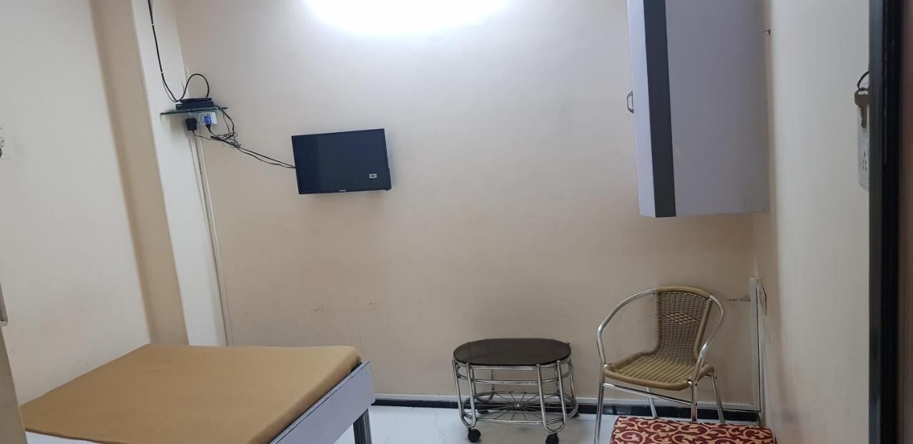 New Metro Guest House Mumbai Kültér fotó