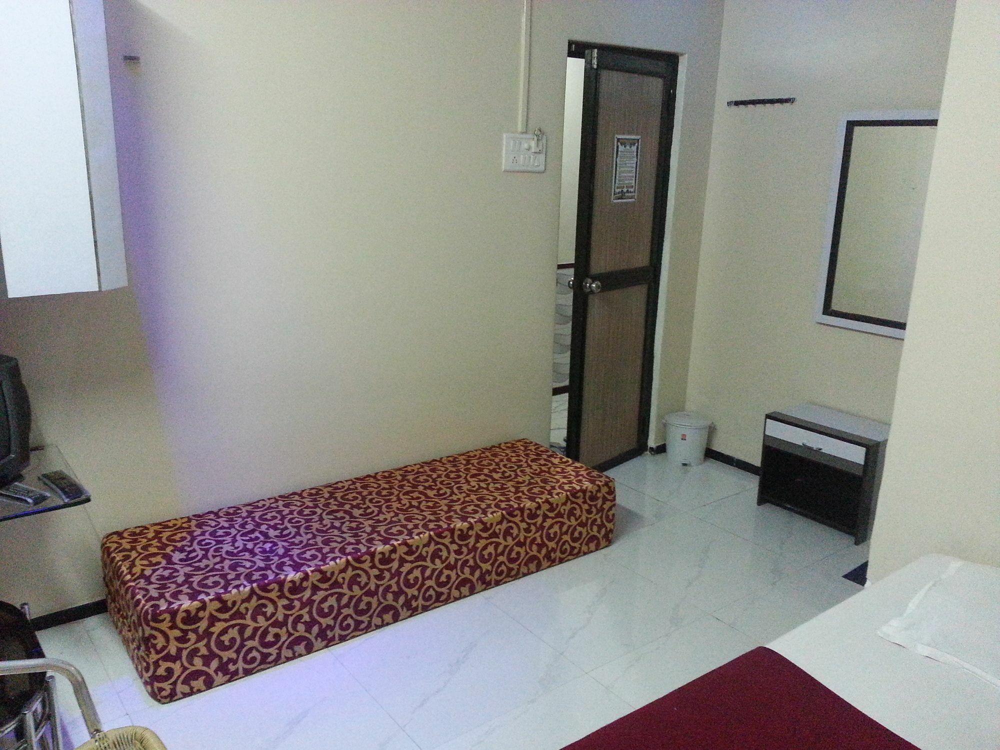 New Metro Guest House Mumbai Kültér fotó